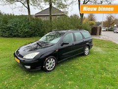 Ford Focus Wagon - 1.6 - leder- clima -trekhaak - inruilkoopje