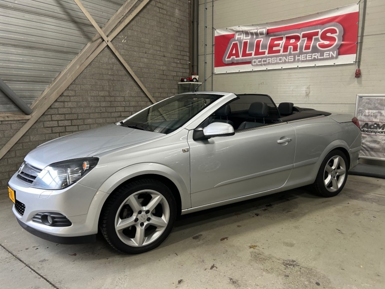 Opel Astra - 1.8 COSMO FUL OPTIONS - AutoWereld.nl