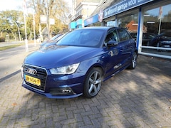 Audi A1 Sportback - 1.0TFSi S-Line Adrenaline Zwart dak