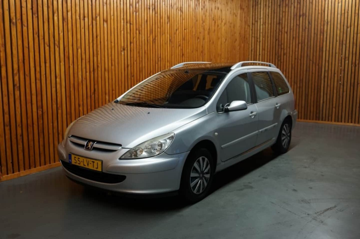 Peugeot 307 - SW 1.6 16v/ AUDIO/ CLIMA/ PANODAK - AutoWereld.nl