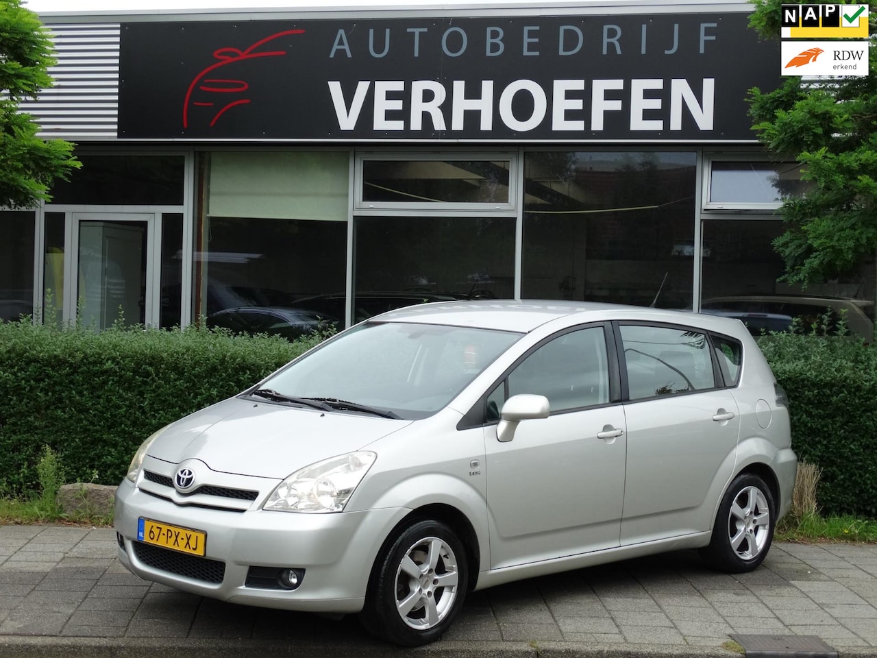 Toyota Corolla Verso - 1.8 VVT-i Sol 7PERSOONS - AUTOMAAT - CLIMATE / CRUISE CONTROL - ELEKTR RAMEN / SPIEGELS - AutoWereld.nl