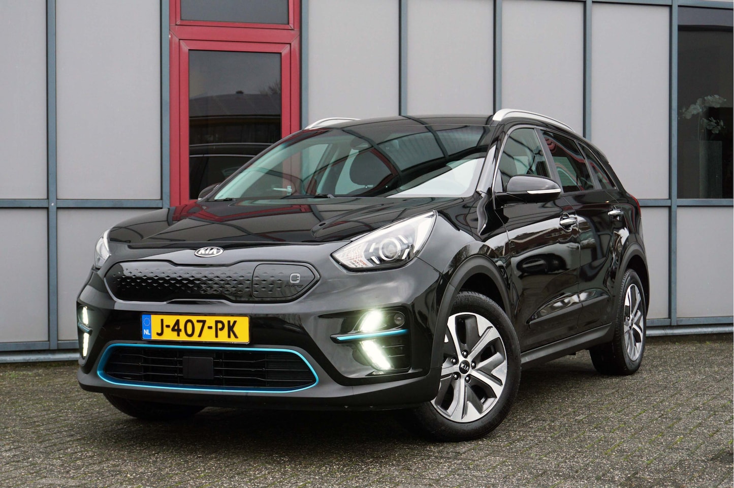 Kia e-Niro - DynamicLine 64kWh € 2.000,- Subsidie SOH 99% - AutoWereld.nl