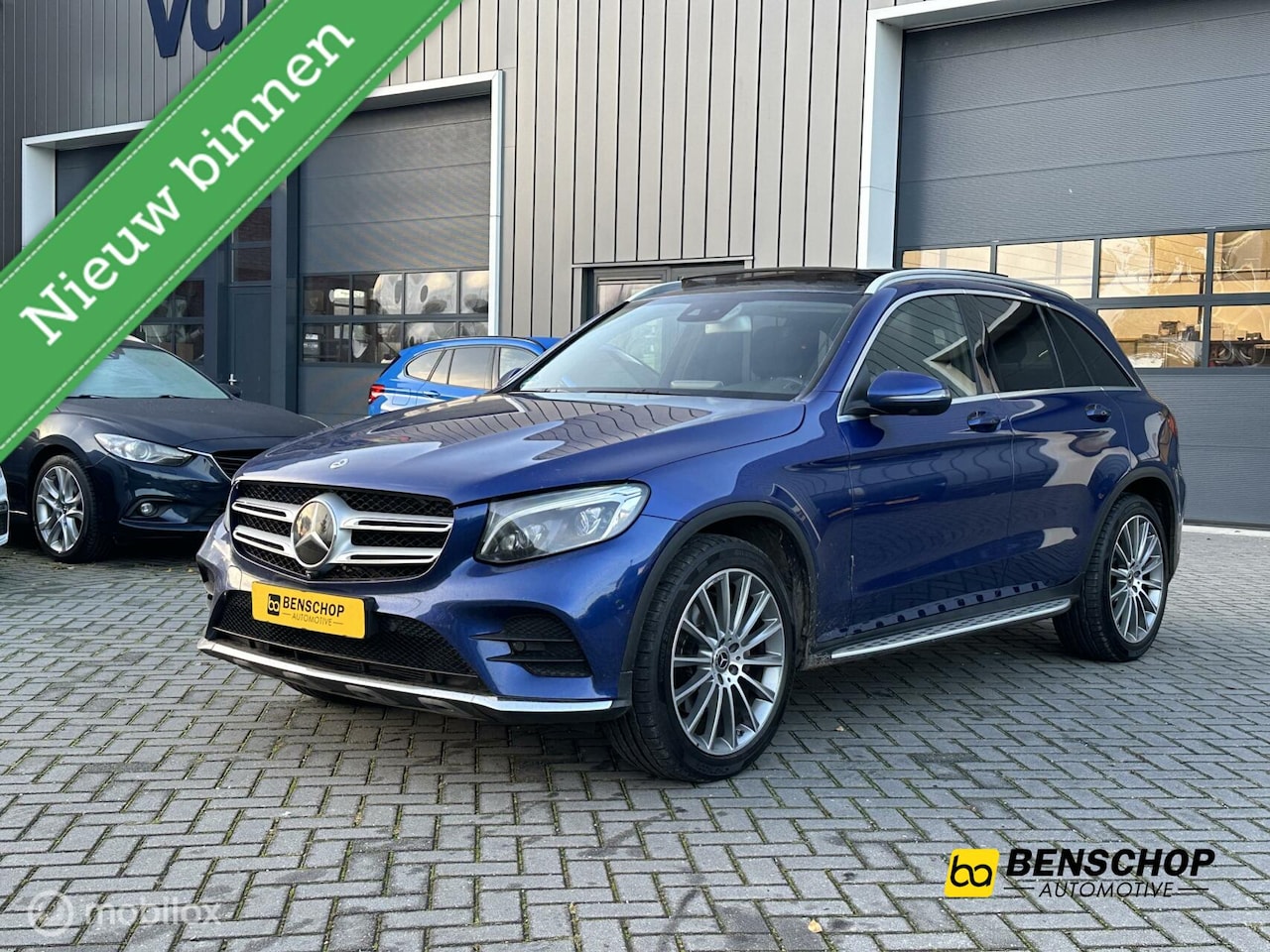 Mercedes-Benz GLC-klasse - 300 4MATIC AMG Panodak Leer Navi 360 Camera ACC - AutoWereld.nl