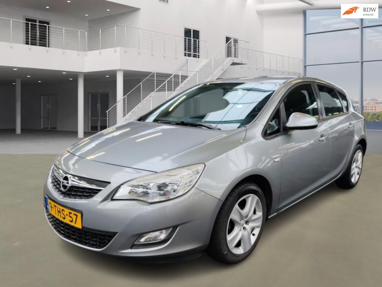 Opel Astra - 1.6 Sport AIRCO CRUISE 2 X SLEUTELS - AutoWereld.nl