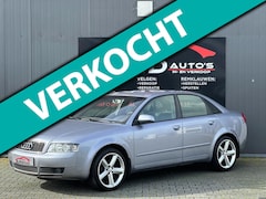 Audi A4 Limousine - 2.0 MT |Nap|Boekjes|Automaat|Cruise|Climate Control|Elec Ramen|