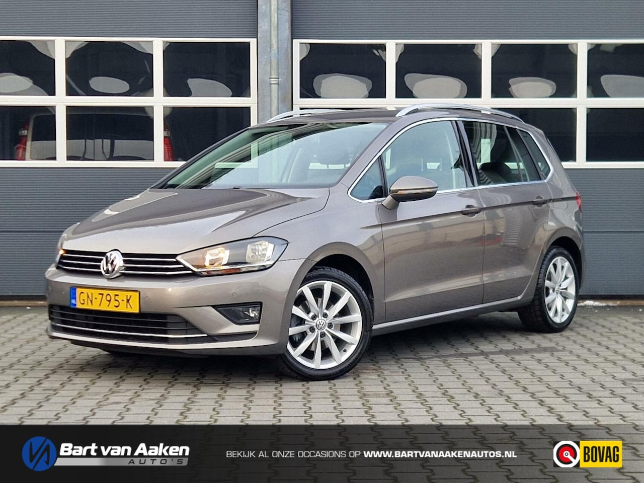 Volkswagen Golf Sportsvan - 1.2 TSI Highline Trekhaak Navigatie Pdc - AutoWereld.nl