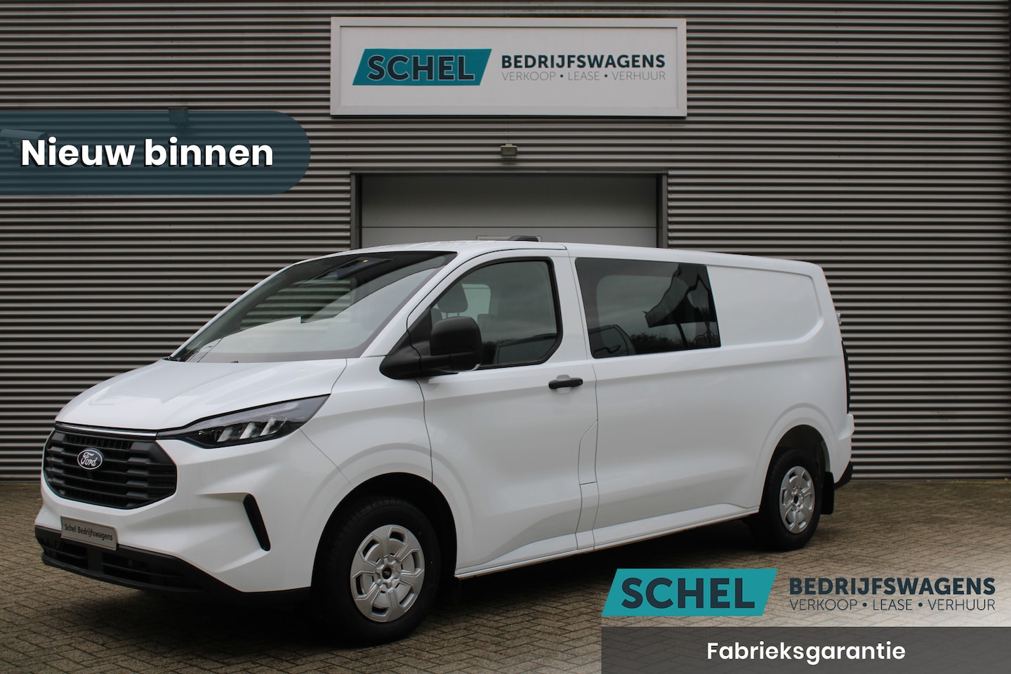 Ford Transit Custom - 320 2.0 TDCI L2H1 Trend DC 136pk - Carplay - Android - Camera - Trekhaak - LED koplampen - - AutoWereld.nl