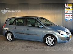 Renault Grand Scénic - 2.0-16V Privilège Luxe