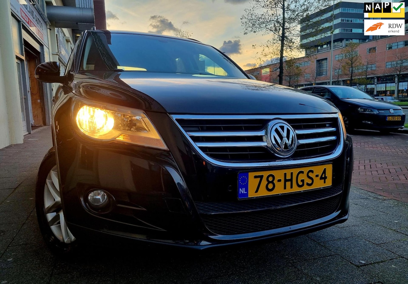 Volkswagen Tiguan - 1.4 TSI Comfort&Design CarPlay ParkSens ZelfPark - AutoWereld.nl