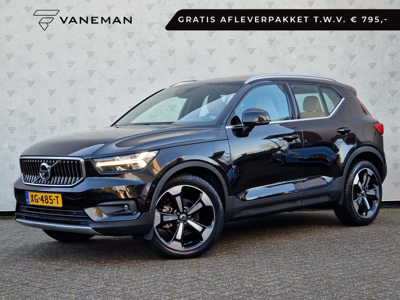 Volvo XC40 - 2.0 T4 Inscription | 360 Camera | BSD | Stoelverwarming | Pano | Orrefors | LED | Key-Less - AutoWereld.nl