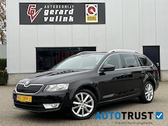 Skoda Octavia Combi - 1.4 TSI Greentech Style CLIMA CRUISE NAV TREKHAAK