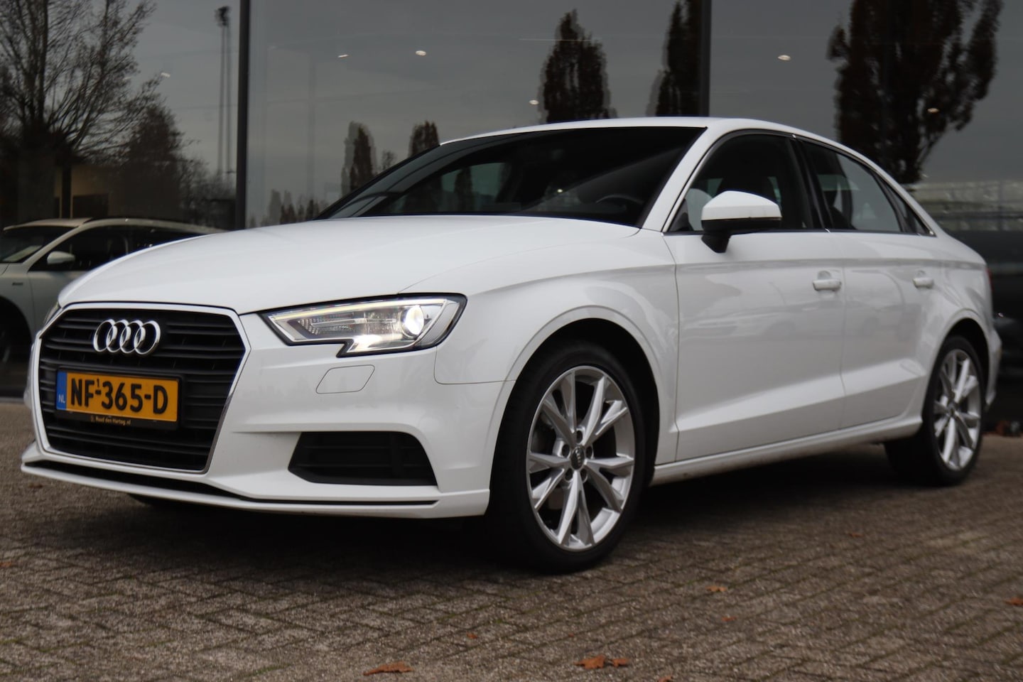 Audi A3 Limousine - 1.0 TFSI PRO LINE AUT. LEDER | STOELVERW. | CRUISE | CLIMATE | PDC | NAVI - AutoWereld.nl