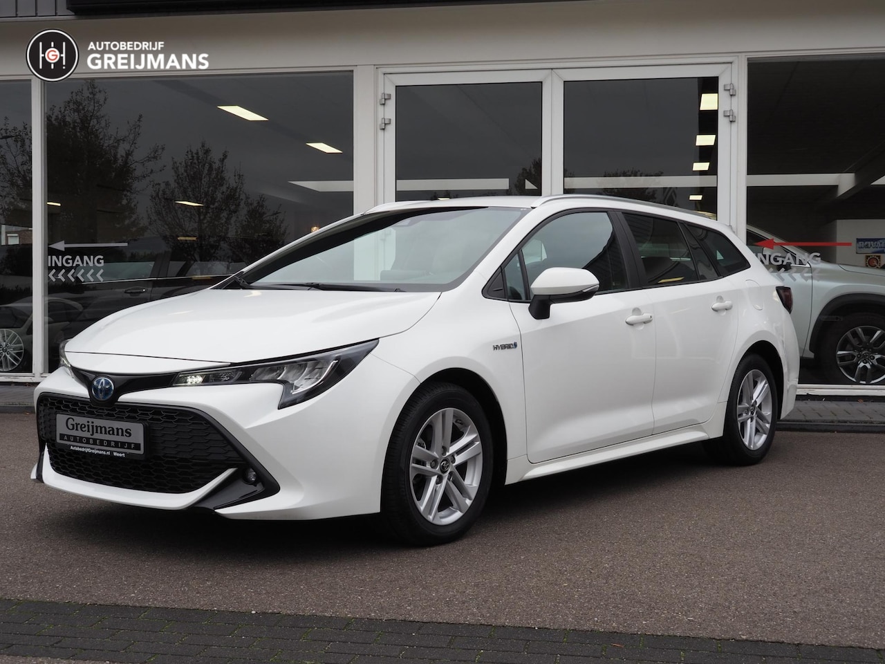 Toyota Corolla Touring Sports - 1.8 Hybrid Active| Navi| Stuurverwar| - AutoWereld.nl