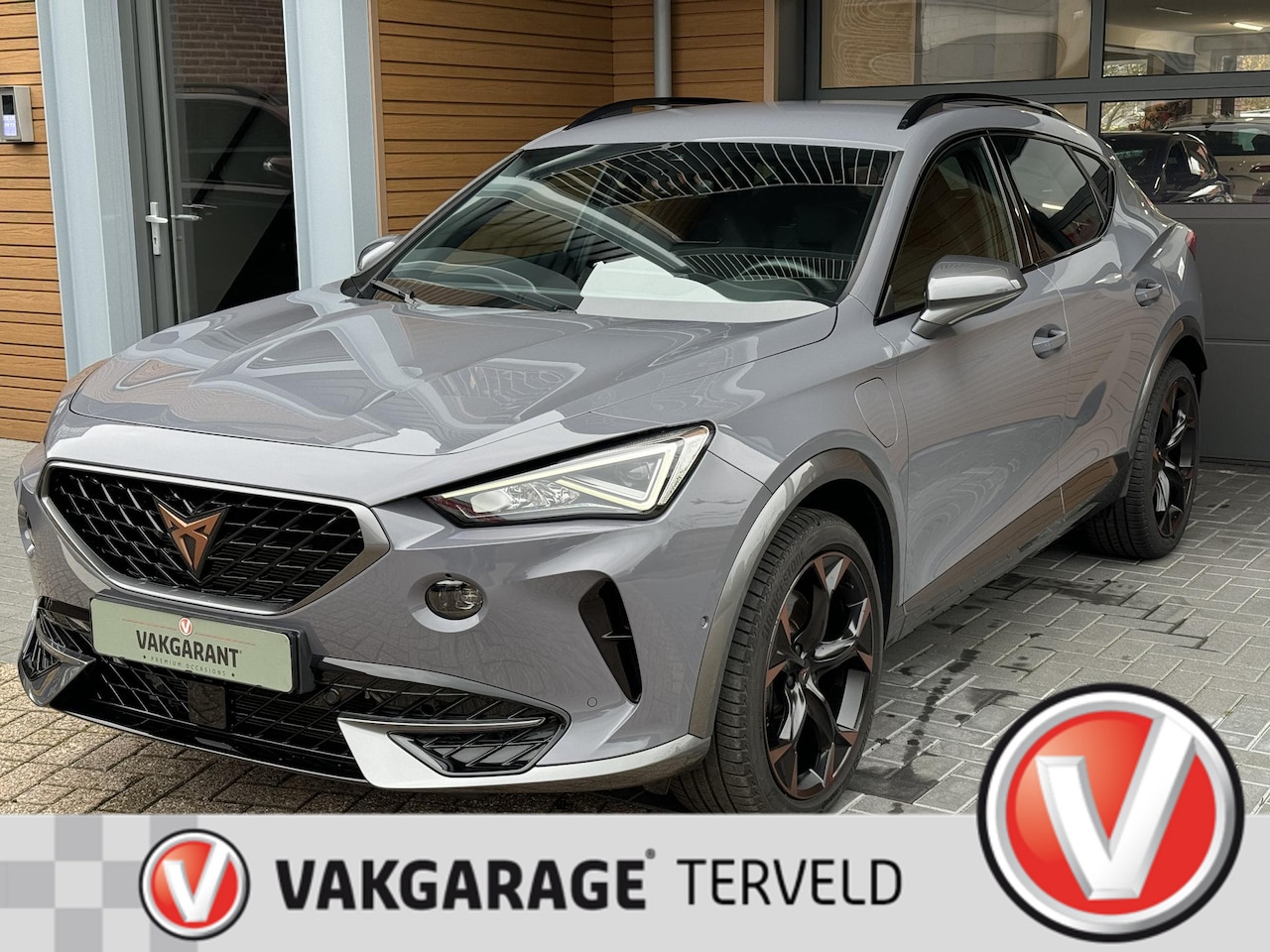 CUPRA Formentor - 1.4 e-Hybrid VZ 245pk,Trekhaak,Navi,Camera,Cruise - AutoWereld.nl