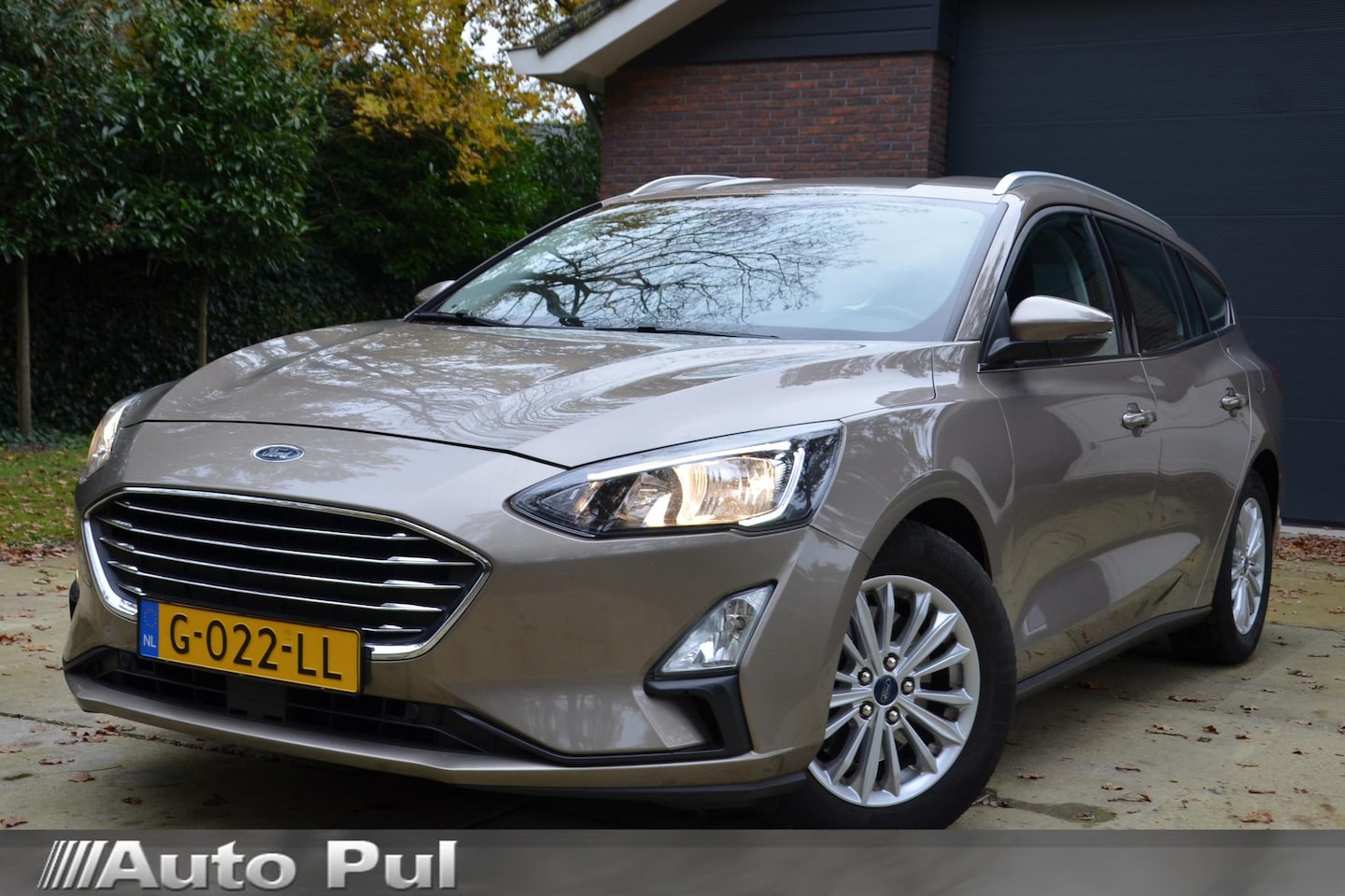 Ford Focus Wagon - 1.0 EcoBoost Titanium Business Navi/Pdc/Airco/Led/Apple Carplay/Android Auto/Cr-Controle/L - AutoWereld.nl