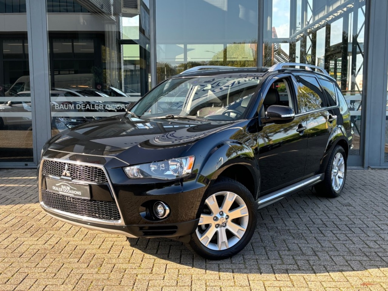 Mitsubishi Outlander - 2.0 INTRO EDITION AUTOMAAT NAVI AIRCO CRUISE PDC - AutoWereld.nl