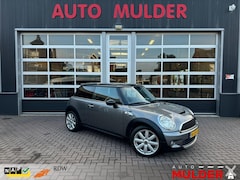 MINI Cooper - S / CRUISECONTROL / AIRCO / XENON / NETTE AUTO / RIJKLAAR