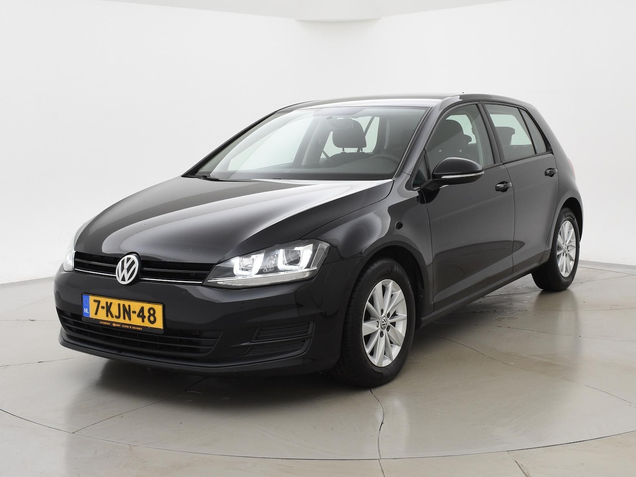 Volkswagen Golf - 1.6 TDI 105 PK 5-DEURS + TREKHAAK / NAVIGATIE / CRUISE CONTROL - AutoWereld.nl