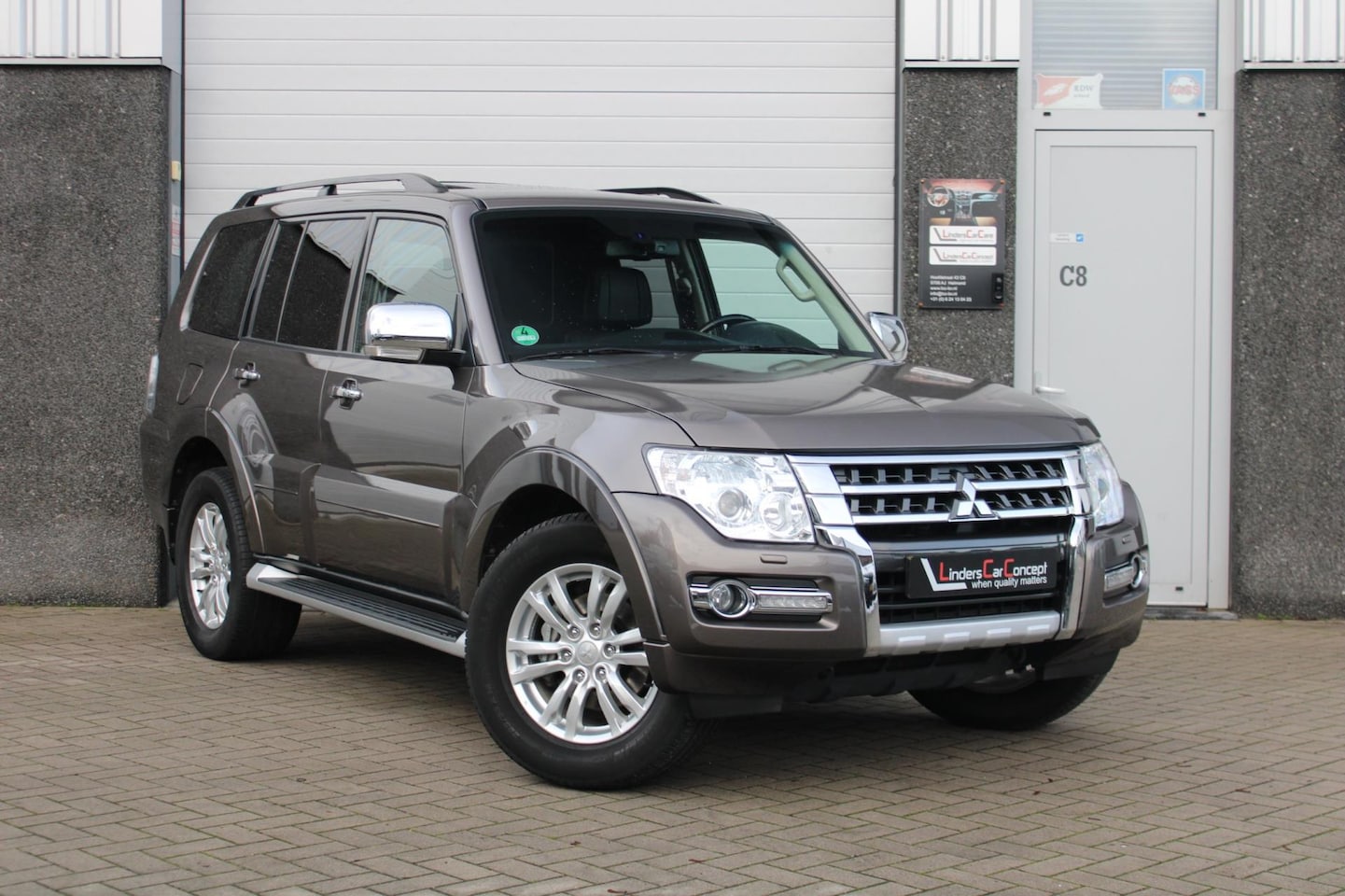 Mitsubishi Pajero - MITSUBISHI Xenon, Schuifdak - AutoWereld.nl