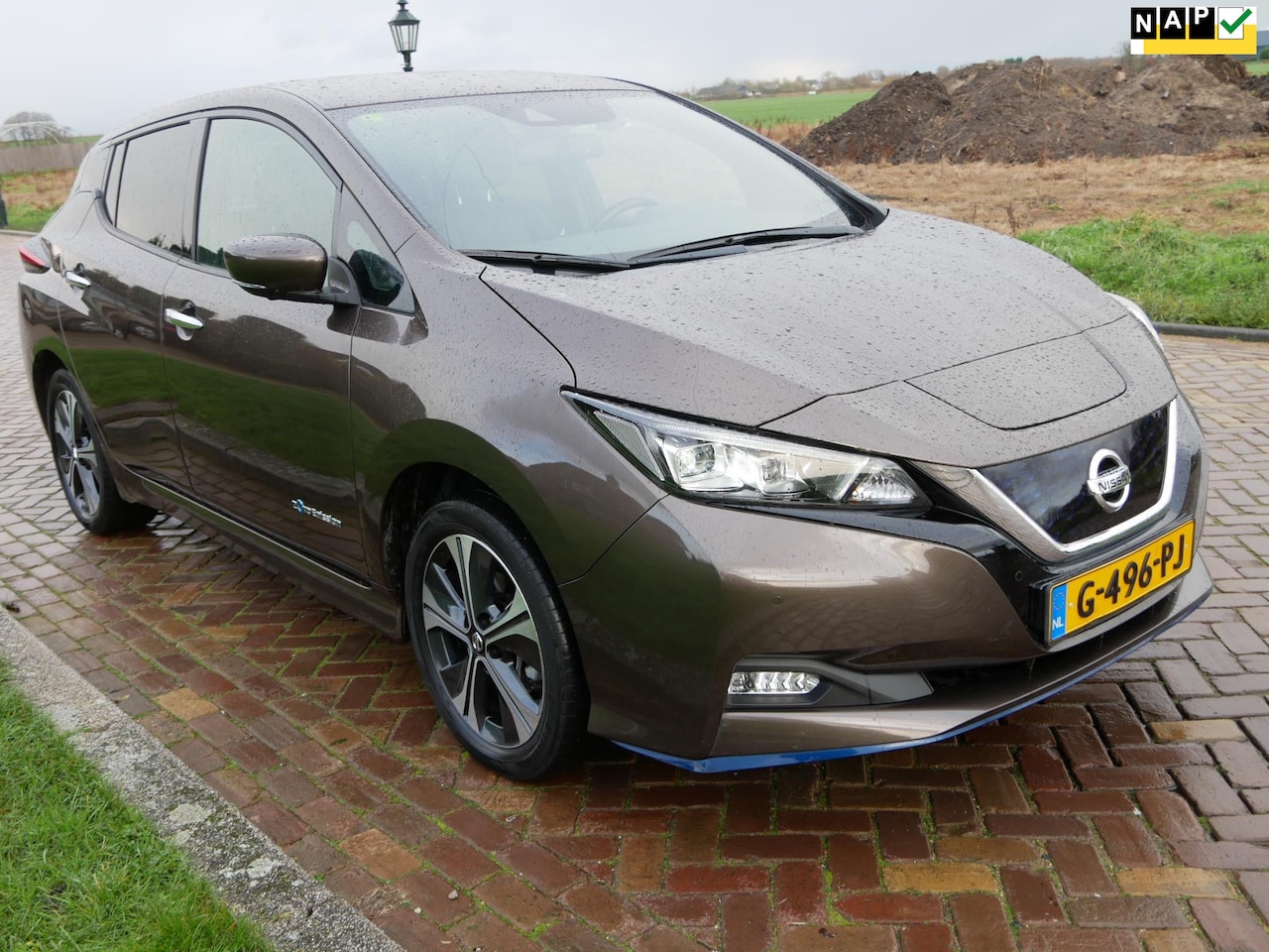 Nissan LEAF - 3.Zero Limited Edition 62 kWh LED LEATHER ** 12699 NETTO ** - AutoWereld.nl