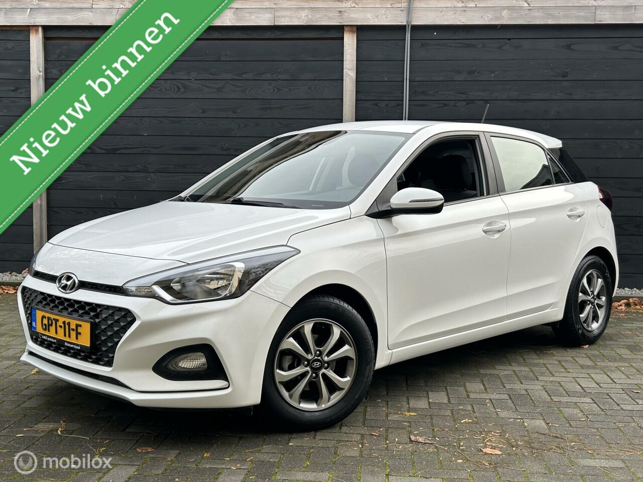 Hyundai i20 - 1.0 T-GDI Comfort Airco / Nav Carplay / LM / 53.582KM!! - AutoWereld.nl