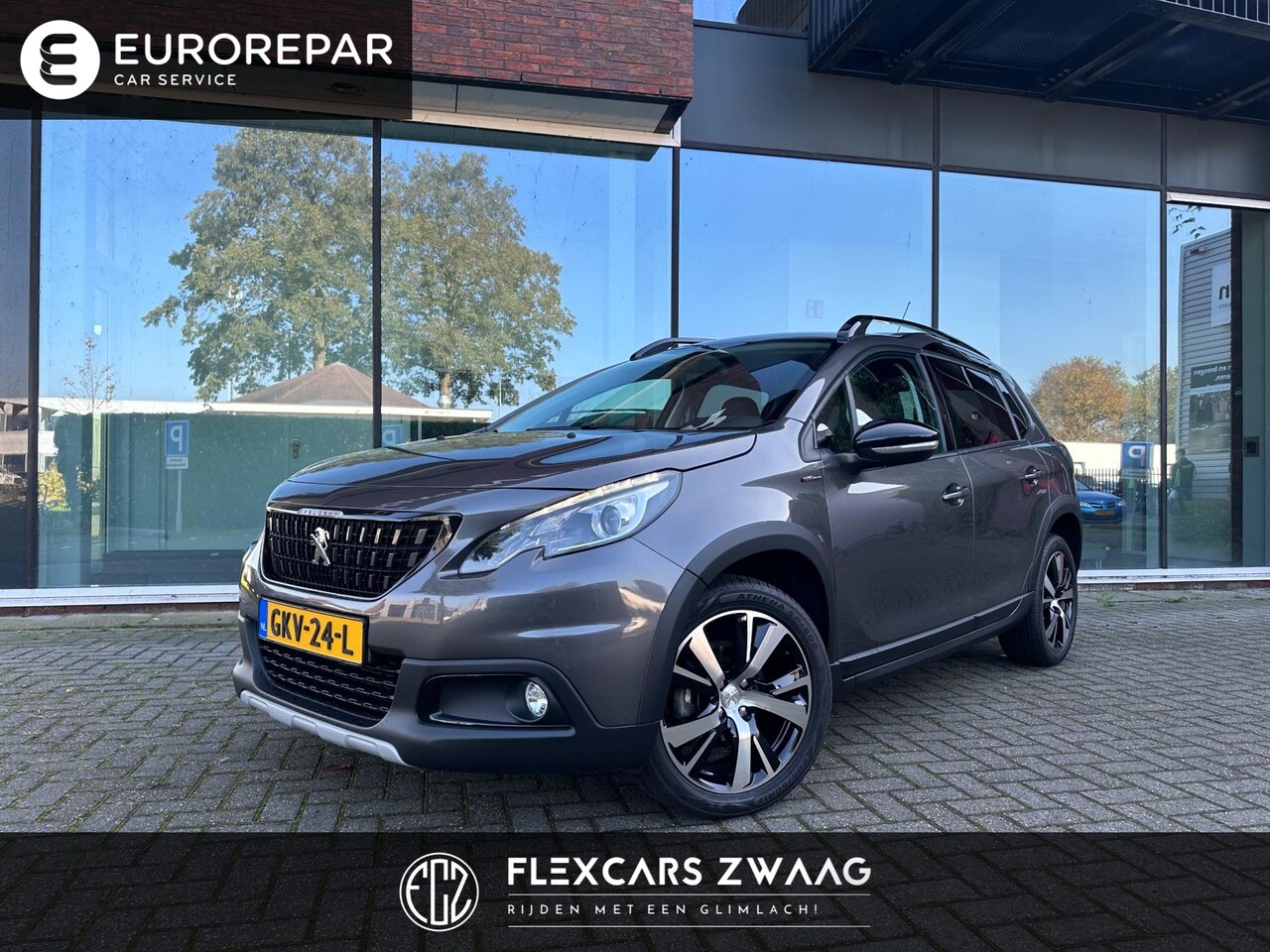 Peugeot 2008 - 1.2 Turbo GT-Line - Automaat - Navi - Parkeerhulp - Climate - AutoWereld.nl