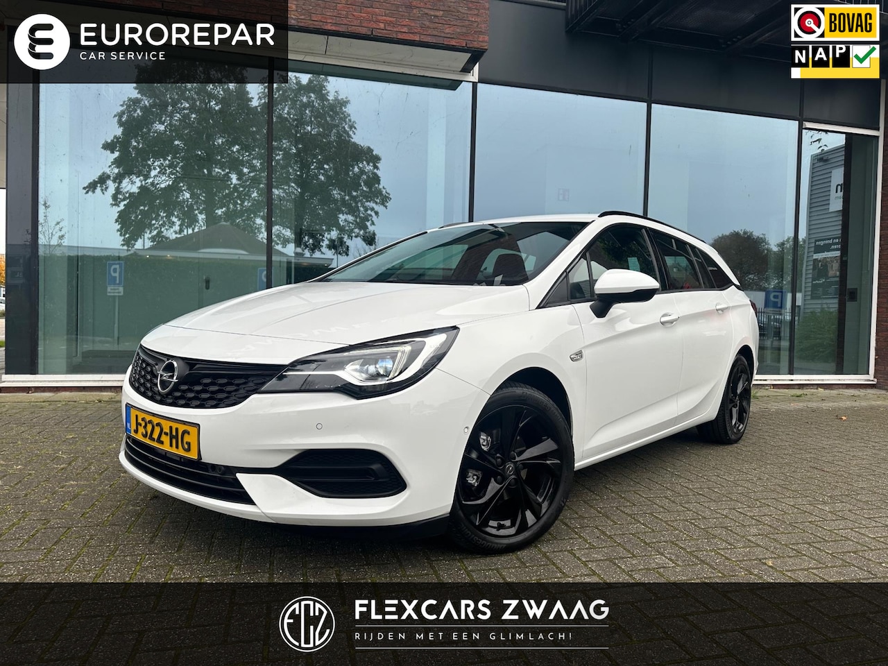 Opel Astra Sports Tourer - 1.2 Turbo Elegance - Navi - Climate - Camera - AGR - Org.NL - AutoWereld.nl