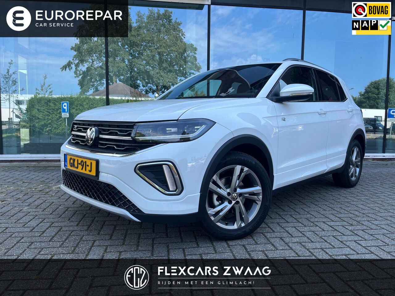 Volkswagen T-Cross - 1.0 TSI R-Line DSG - Automaat - Navi - Vcockpit - Nieuwstaat - AutoWereld.nl