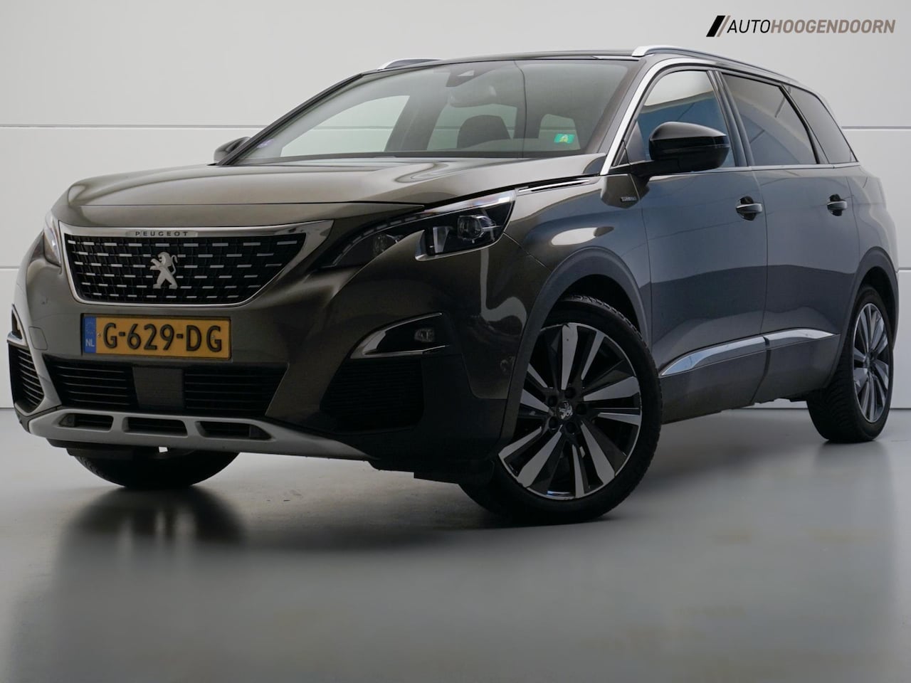 Peugeot 5008 - 1.2 PureTech GT-Line (APPLE CARPLAY,PANORAMA-SCHUIFDAK,FOCAL SOUND,KEYLESS,DIGITAL DISPLAY - AutoWereld.nl