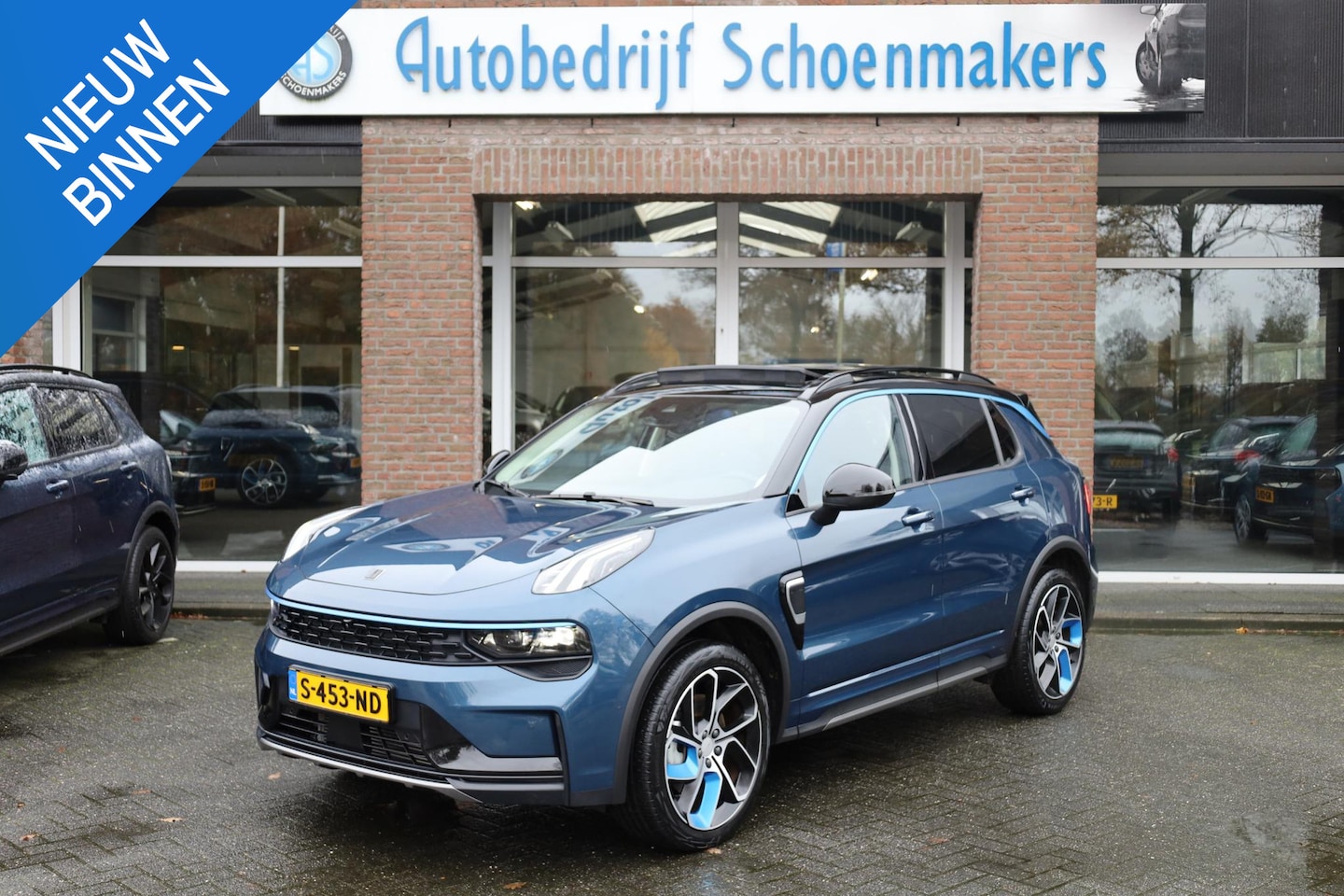 Lynk & Co 01 - 1.5 261PK! 6.6Kwh LADEN! 360-CAMERA PANO/SCHUIF INFINITY DAB NAVI CARPLAY STOELVERWARMING - AutoWereld.nl