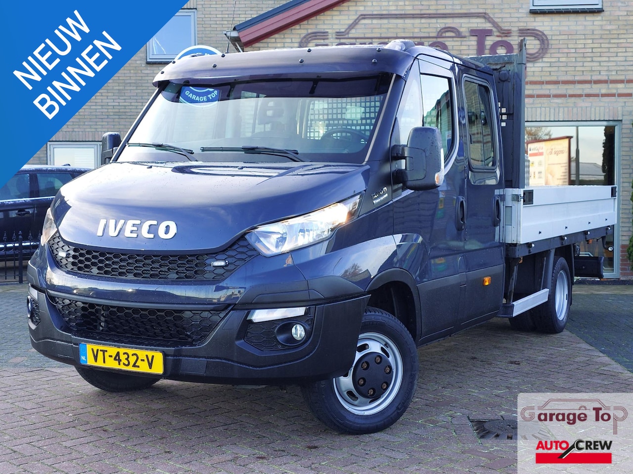 Iveco Daily - 50C17D 3.0 375 | 3500 kg | Laadbak | Cruise | Trekhaak - AutoWereld.nl