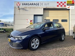 Volkswagen Golf - 1.0 eTSI Life Business