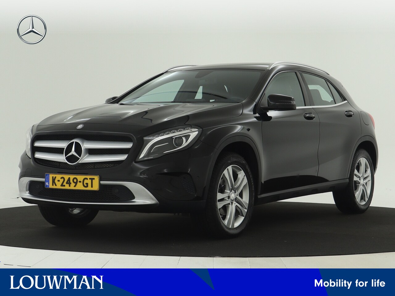 Mercedes-Benz GLA-Klasse - 180 Style | Stoelverwarming | Bi-Xenon | Parkeersensoren | Cruise Controle | - AutoWereld.nl