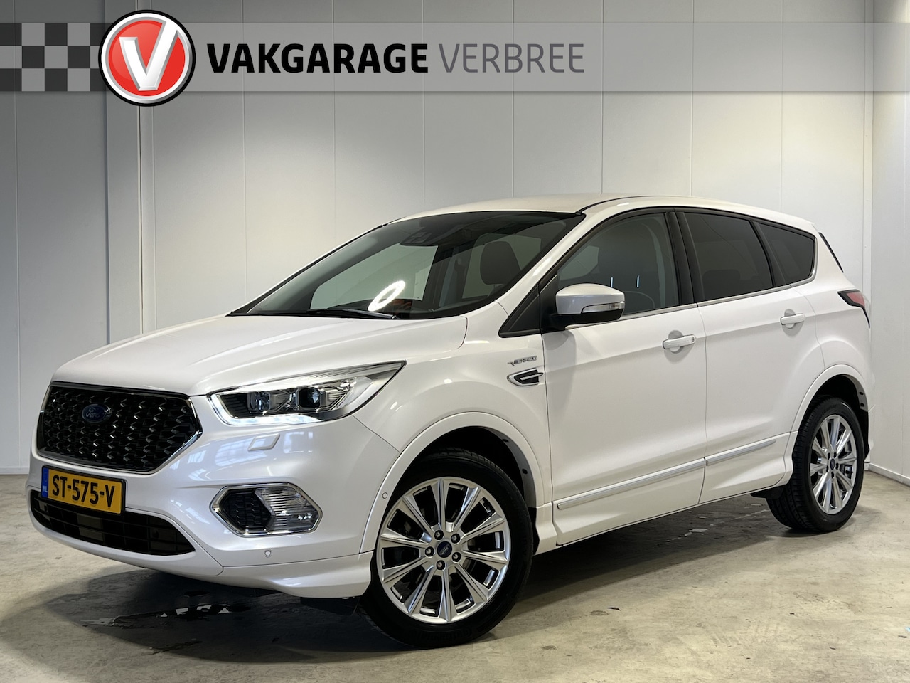 Ford Kuga - 1.5 EcoBoost Vignale | Navigatie/Android/Apple Carplay | Luxe lederen bekleding | Stoelver - AutoWereld.nl