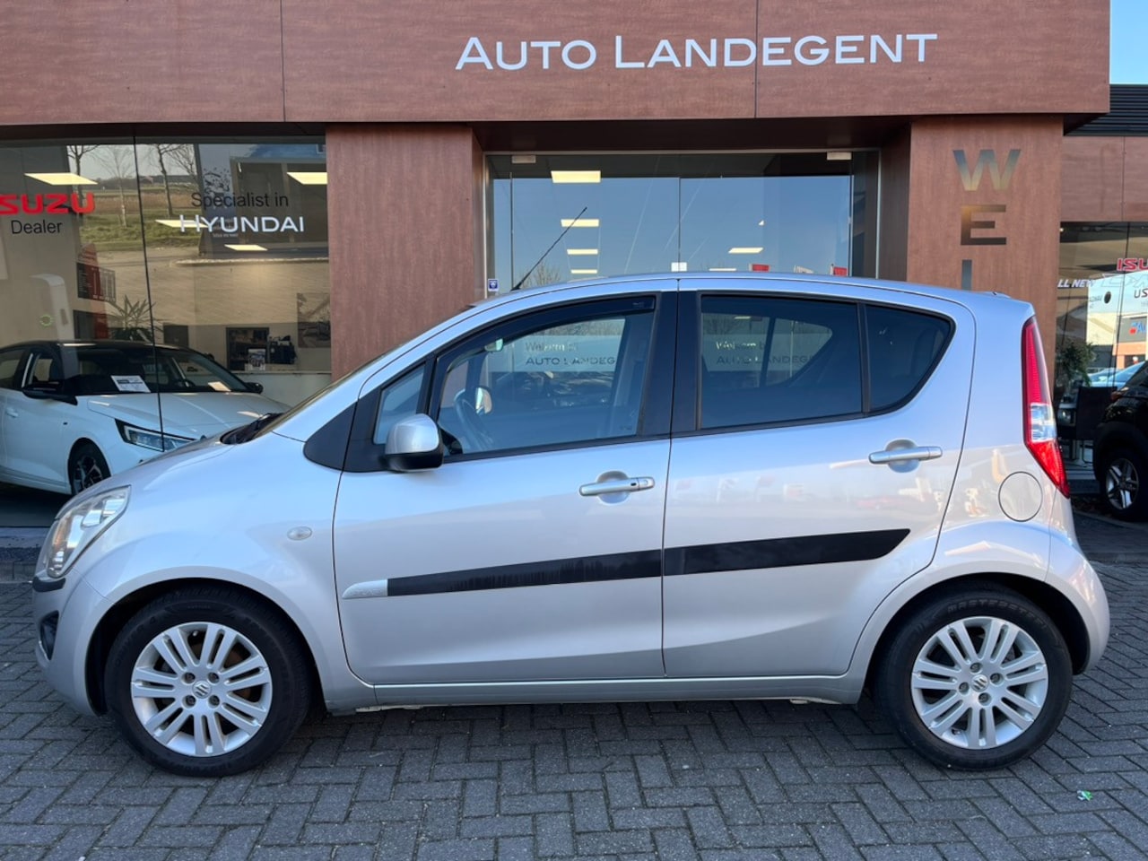 Suzuki Splash - 1.2 Exclusive EASSS | Airco | Trekhaak - AutoWereld.nl