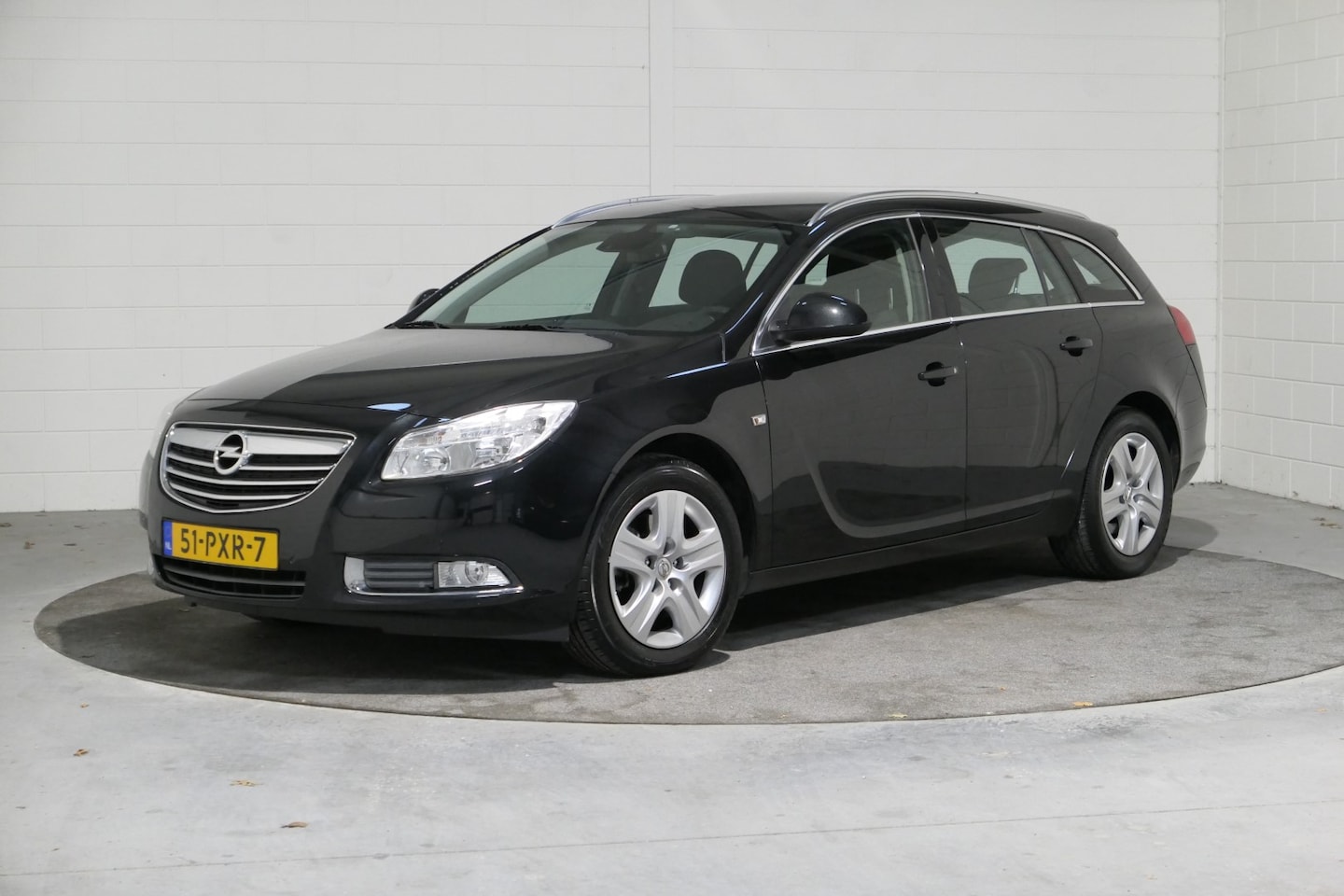 Opel Insignia Sports Tourer - 1.6 T Sport 1.6 T Sport, NL, 2e Eig. Boekjes, Rijkelijk uitgerust, Keurige Station .. Fraaie uitvoerin - AutoWereld.nl