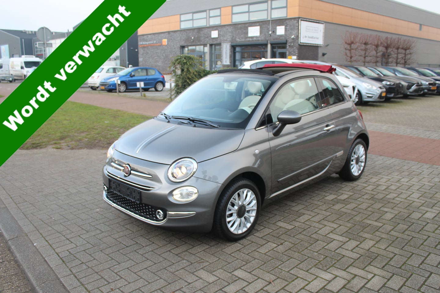 Fiat 500 C - 1.2 Lounge Airco-Cruise-Navi-Parkeersensoren 3300 KM !! 24 Maanden BovagGarantie - AutoWereld.nl