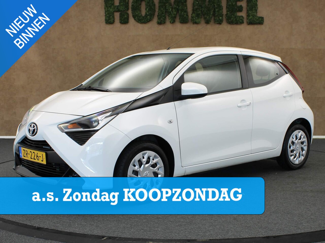 Toyota Aygo - 1.0 VVT-i x-play limited ORIGINEEL NEDERLANDSE AUTO - APPLE CARPLAY/ANDROID AUTO - ACHTERR - AutoWereld.nl