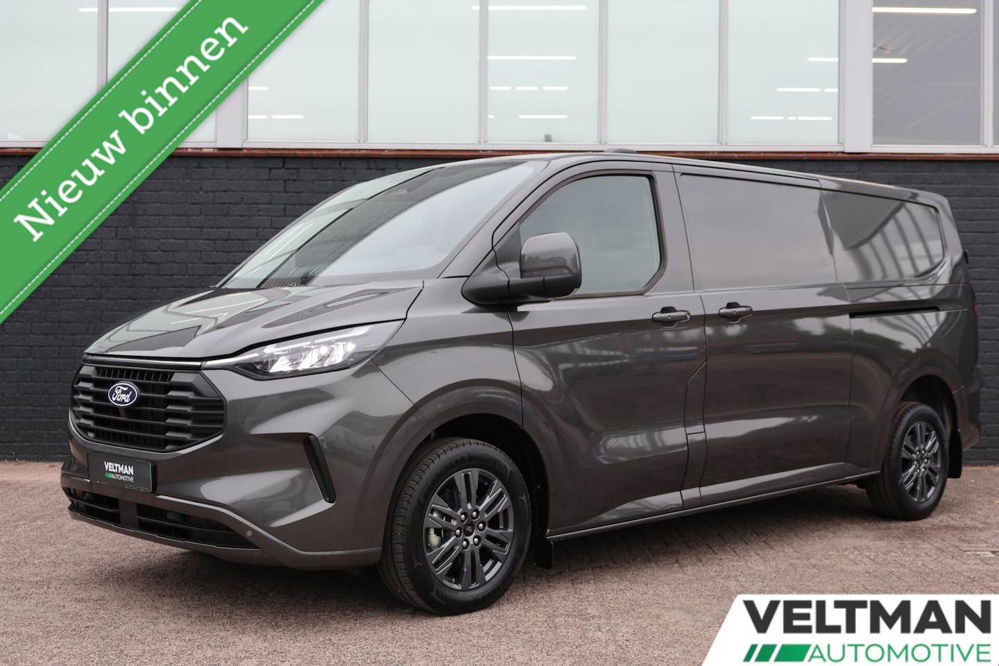 Ford Transit Custom - 320 2.0 TDCI L2H1 Limited 170PK TREKHAAK 5 JAAR GARANTIE AUTOMAAT DIRECT LEVERBAAR - AutoWereld.nl