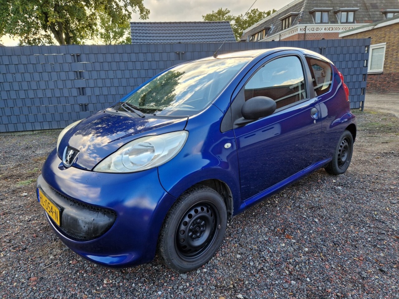 Peugeot 107 - 1.0-12V XR 1.0-12V XR - AutoWereld.nl