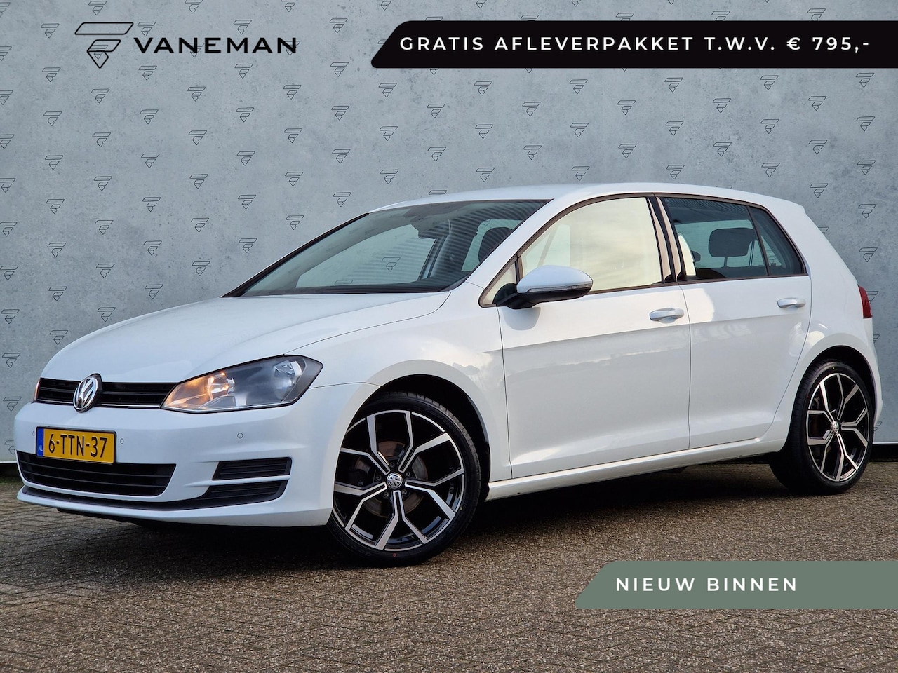 Volkswagen Golf - 1.2 TSI Comfortline | Climate | Navi | Cruise | Parkeersensoren | Lichtsensor | - AutoWereld.nl