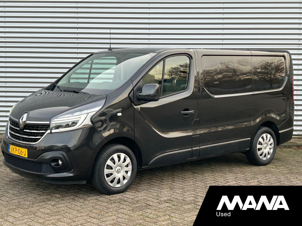 Renault Trafic - 2.0dCi 120PK T27 L1H1 LED Airco 120PK Navigatie Trekhaak Cruise control - AutoWereld.nl