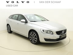 Volvo V60 - T2 129pk Automaat Nordic / 18'' / Cruise Control / Navigatie / Bluetooth / Trekhaak / Airc