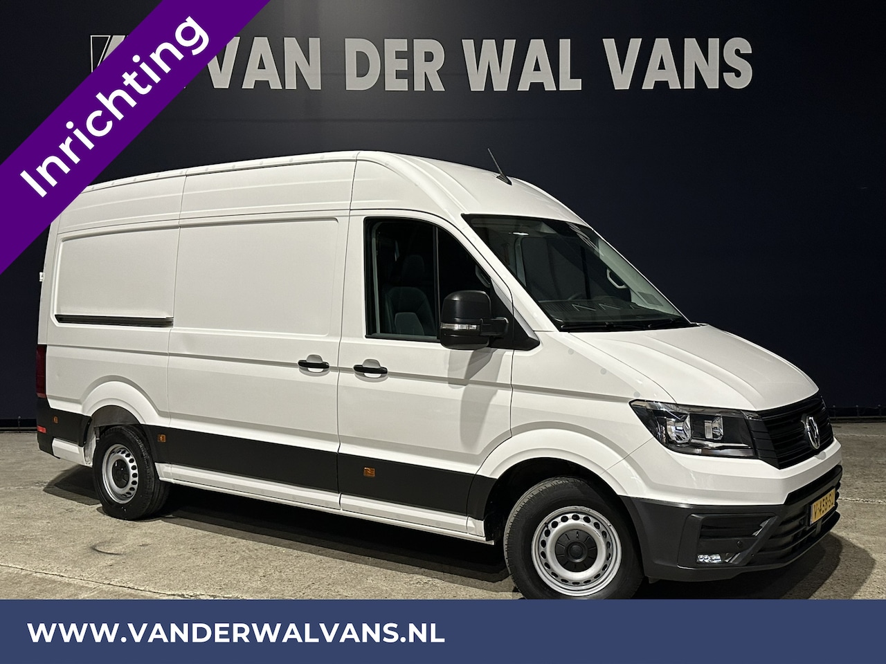 Volkswagen Crafter - 2.0 TDI 141pk L3H3 L2H2 inrichting Euro6 Airco | Camera | Apple Carplay | 3000kg Trekhaak - AutoWereld.nl