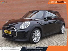 MINI Cooper - 1.5 Camden Edition Navigatie Camera Parkeersensoren Cruise Controle Virtual Cockpit Climat