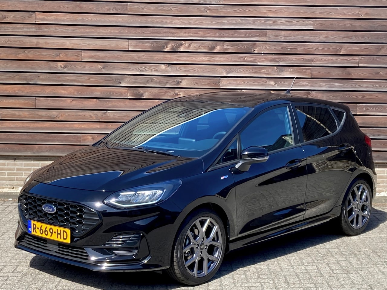 Ford Fiesta - 1.0 EB Hybrid 125pk ST-Line | Winter Pack | Nieuwe auto | Nieuw model - AutoWereld.nl