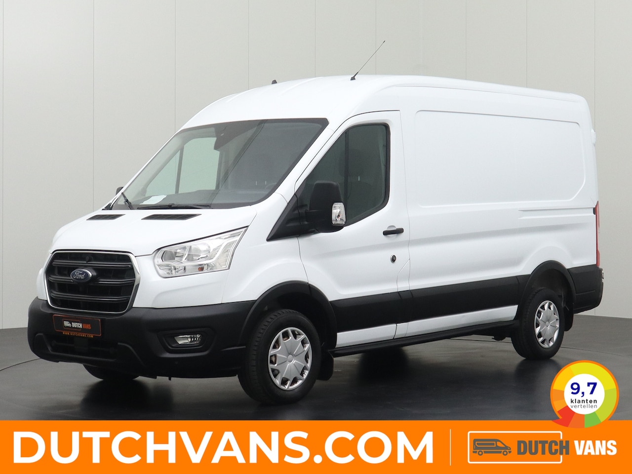 Ford Transit - 2.0TDCI 130PK L2H2 | Airco | Cruise | 3-Persoons | Betimmering - AutoWereld.nl