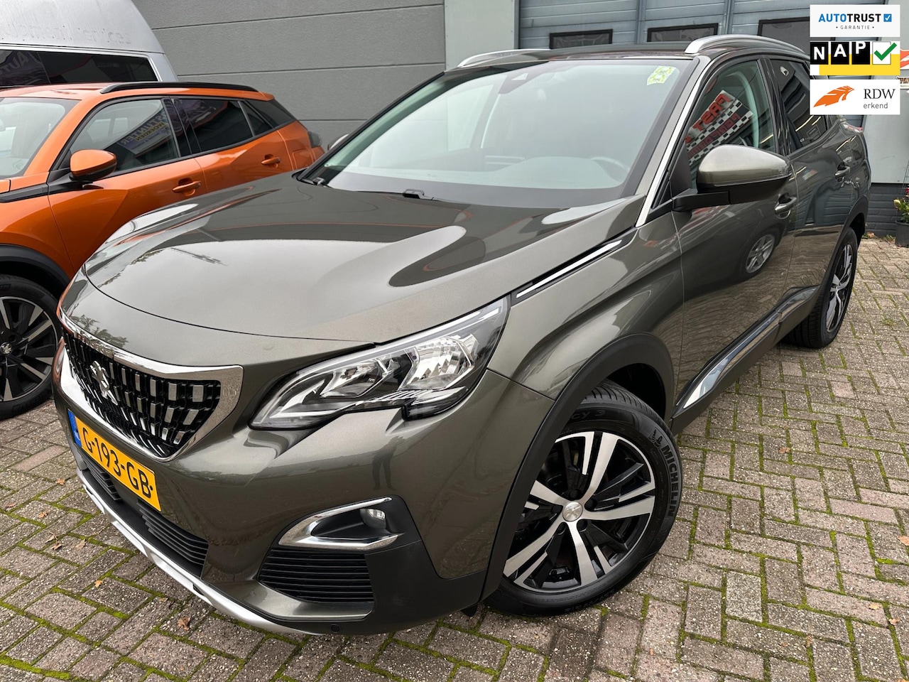 Peugeot 3008 - 1.2 PureTech Allure 1.2 PureTech Allure - AutoWereld.nl