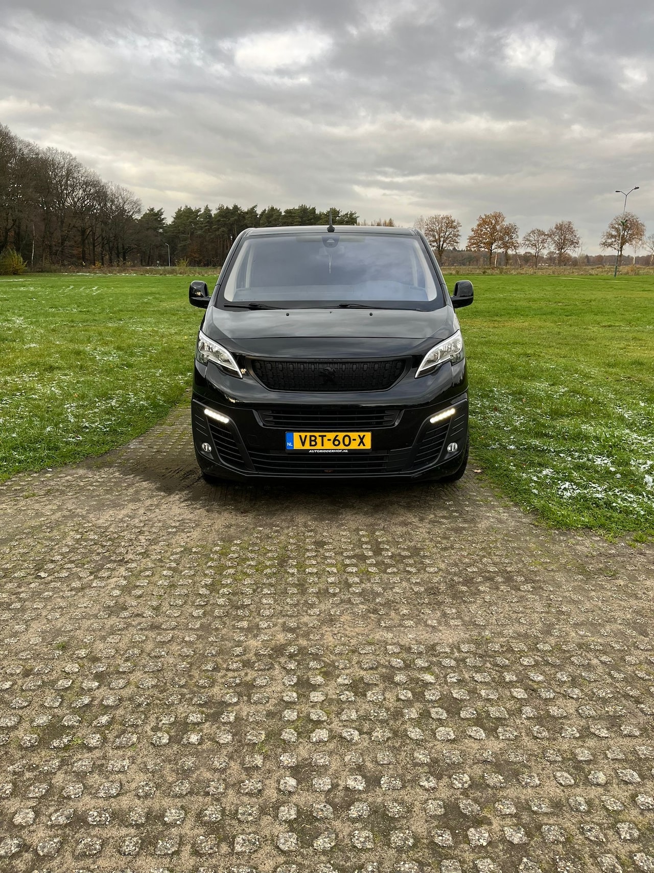 Peugeot Expert - 2.0 BlueHDI 180 Long Asphalt DC - AutoWereld.nl