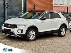 Volkswagen T-Roc - 1.5 TSI 150pk DSG Life | Stoel pakket | Achteruitrijcamera | Stoelverwarming | Climatronic